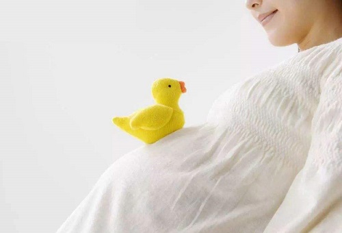 2021做試管嬰兒女方要去醫(yī)院多少次？